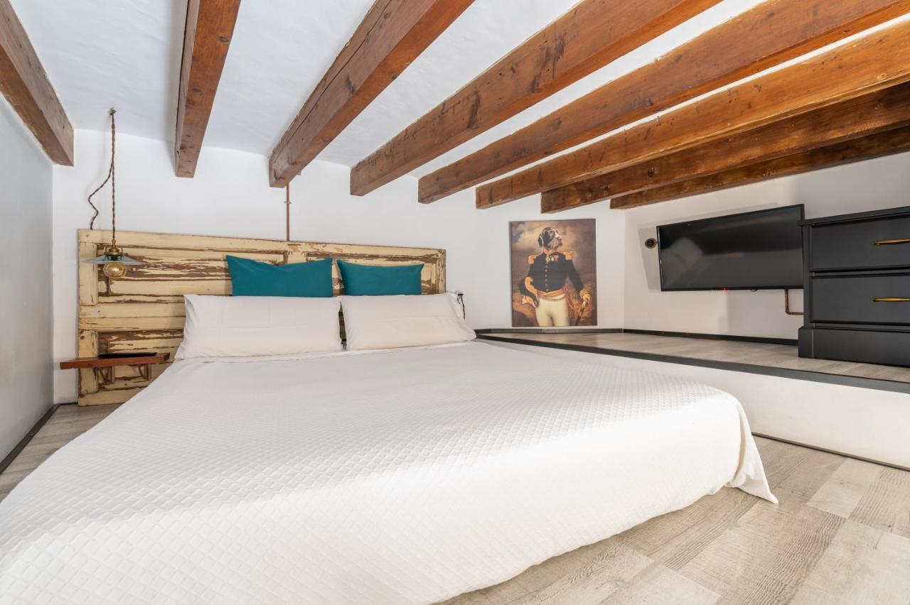 Dog Admiral - Urban Guest House Пальма-де-Майорка Экстерьер фото